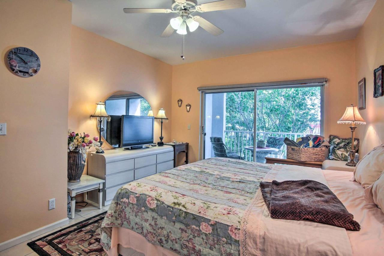 Idyllic With Pool Access - Walk To Beach! *