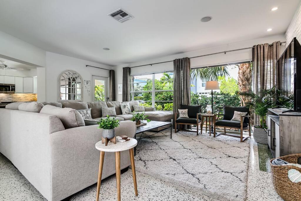 *victoria Park Pool Home- Close To Beach/las Olas* Villa Fort Lauderdale