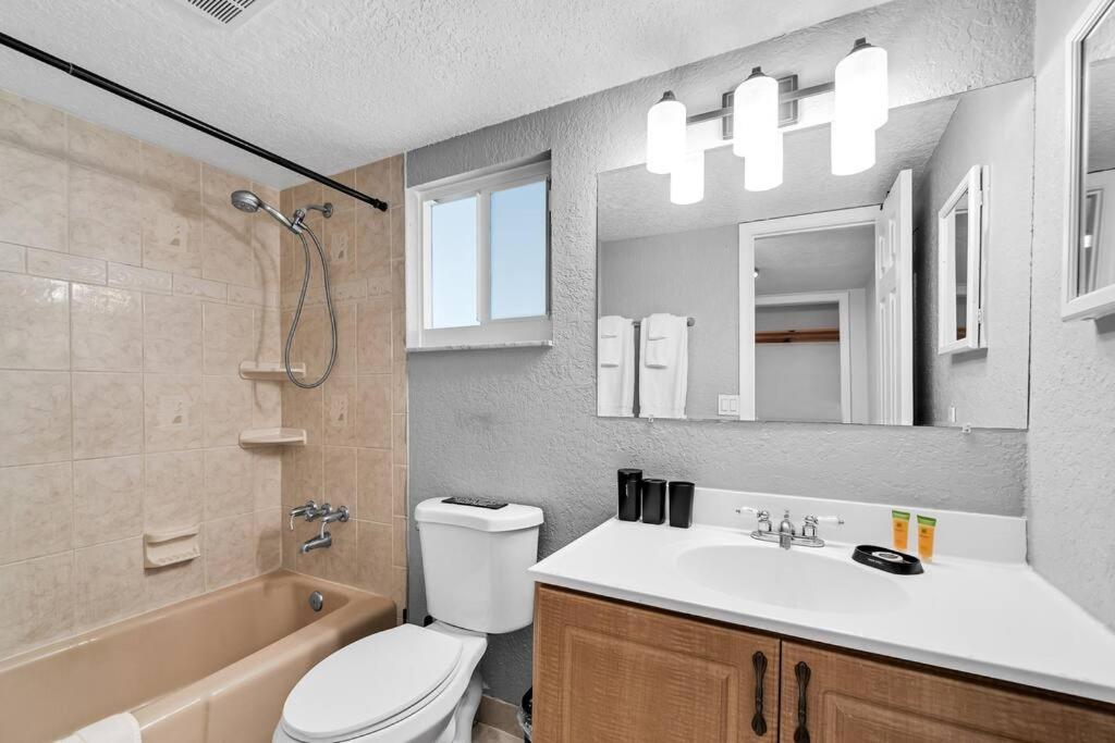 Spacious 4brs Home, Game & Private Pool * Fort Lauderdale
