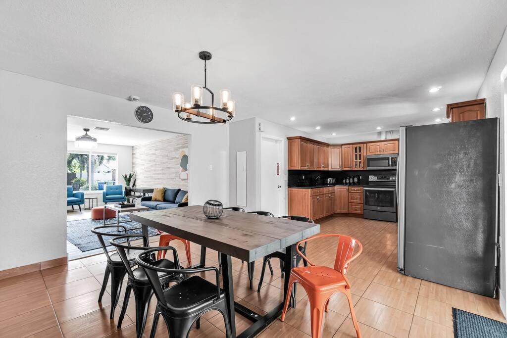 Spacious 4brs Home, Game & Private Pool Fort Lauderdale