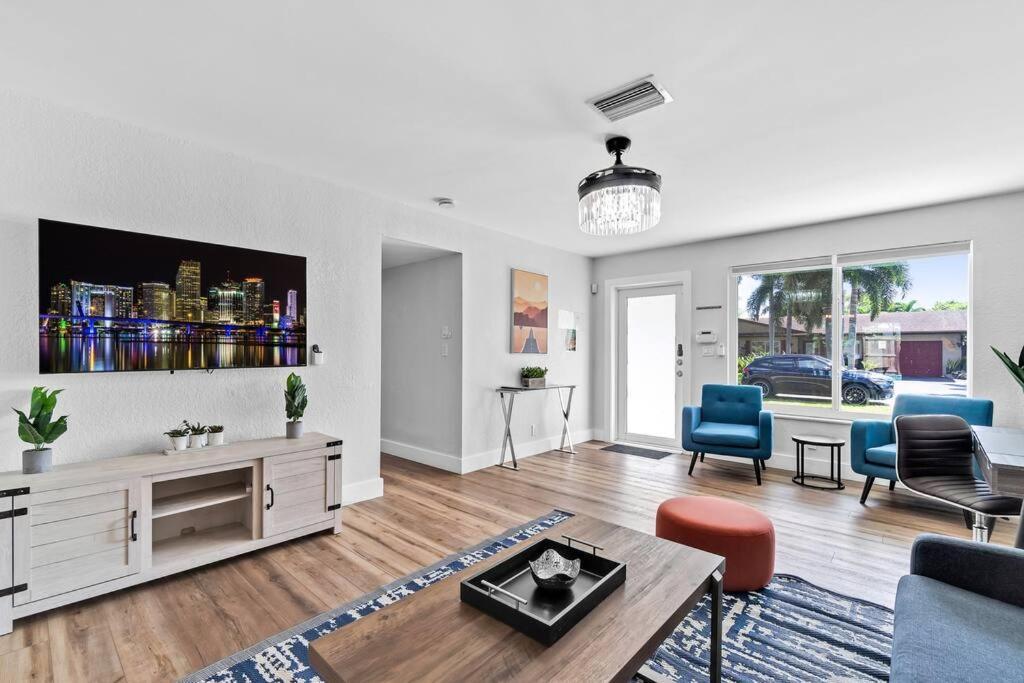Spacious 4brs Home, Game & Private Pool Villa Fort Lauderdale