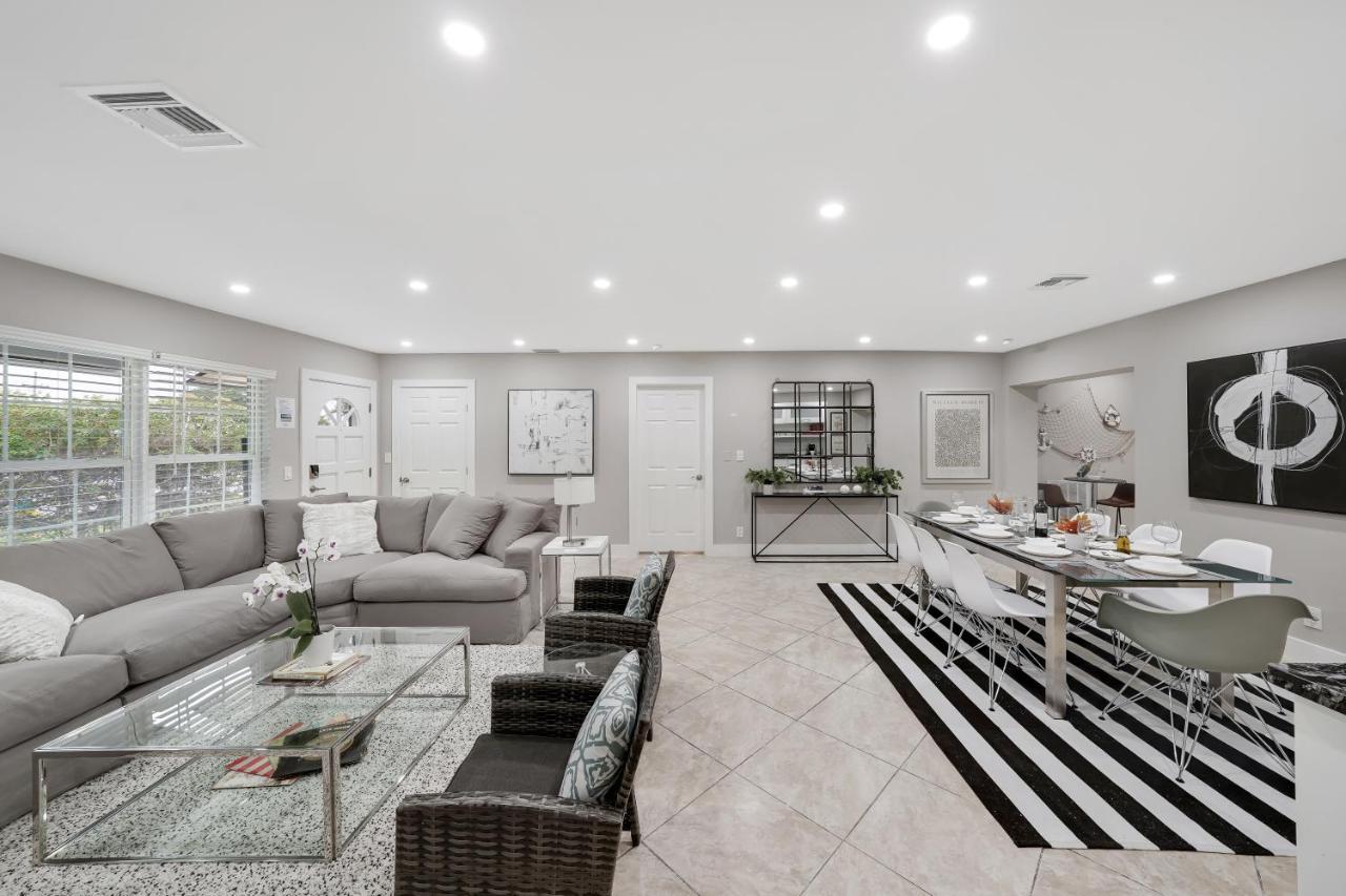 Comfortable 4 Bedroom House With Pool By Pmi *