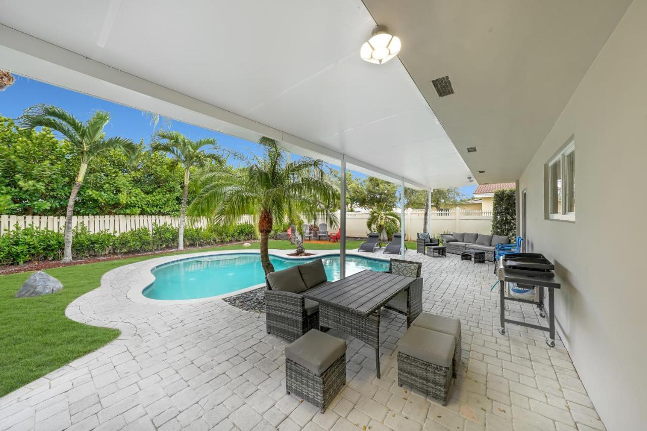 Comfortable 4 Bedroom House With Pool By Pmi Holiday home *