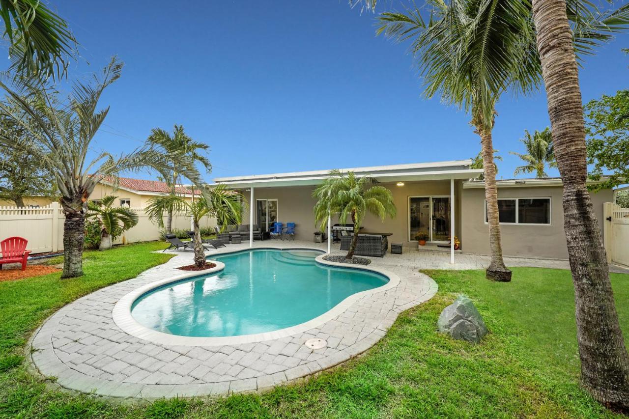 Comfortable 4 Bedroom House With Pool By Pmi Holiday home Fort Lauderdale