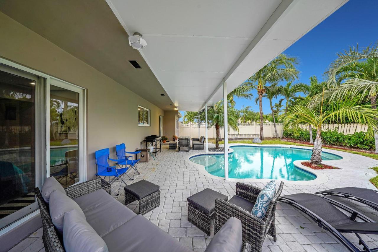 Comfortable 4 Bedroom House With Pool By Pmi Holiday home *
