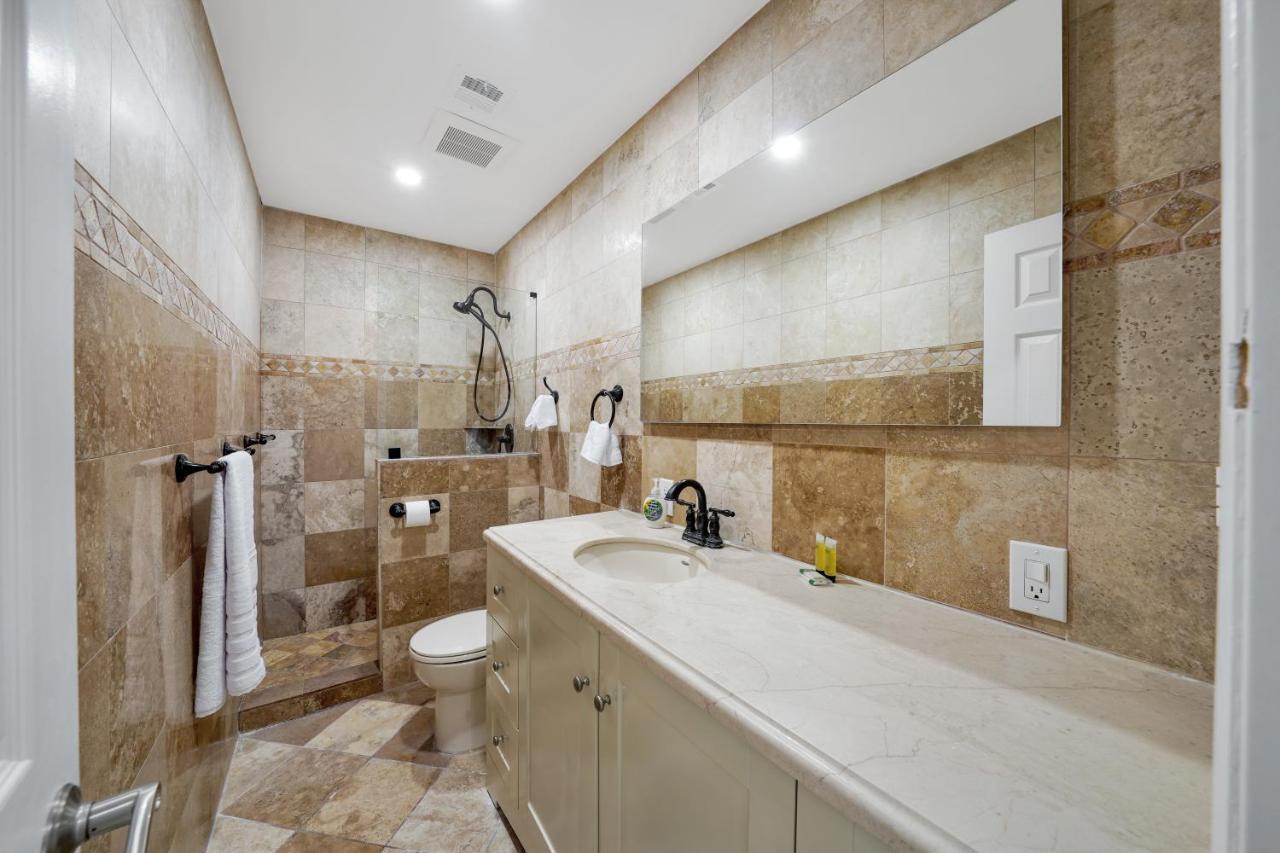 Comfortable 4 Bedroom House With Pool By Pmi * Fort Lauderdale
