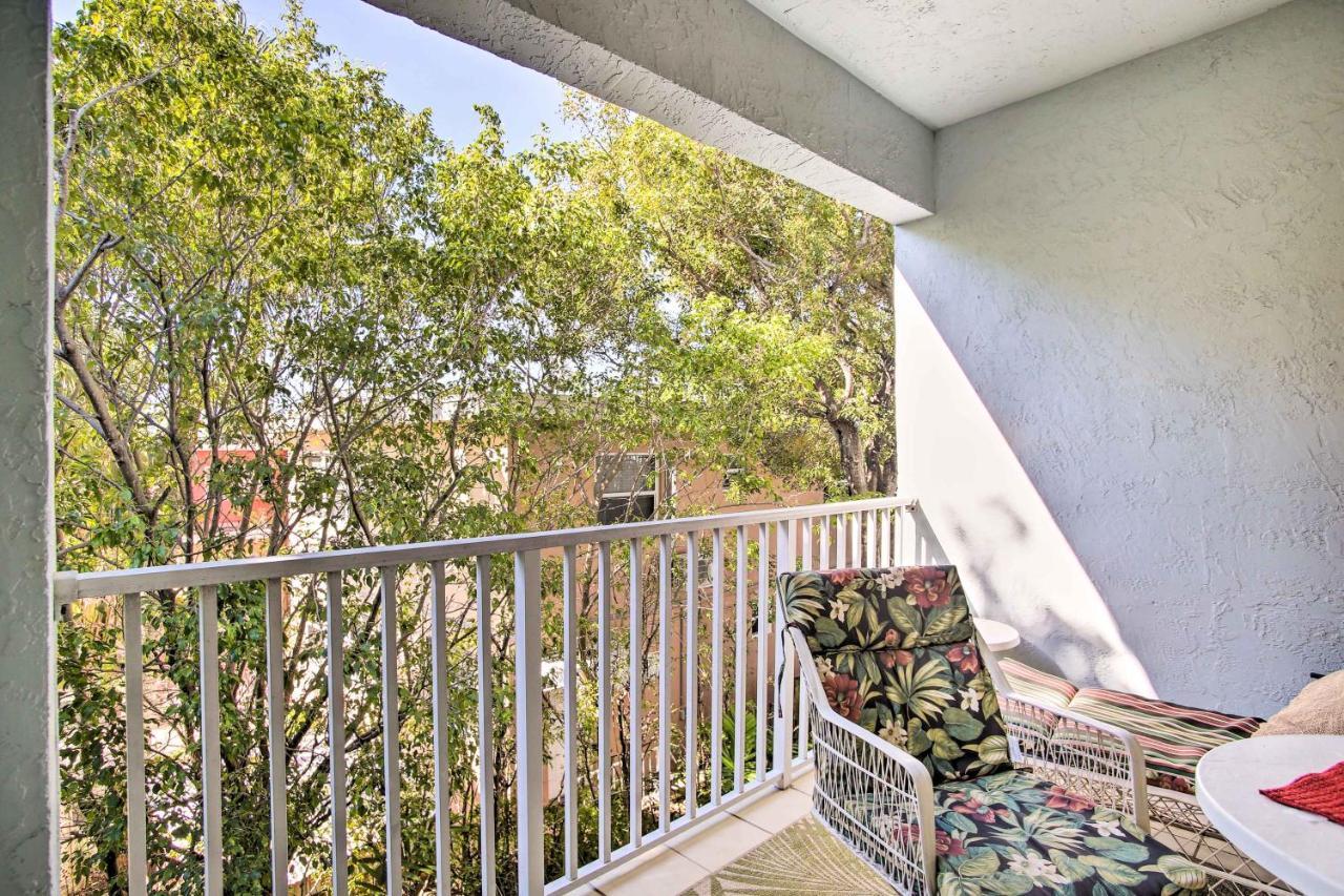 Apartment Idyllic With Pool Access - Walk To Beach! Fort Lauderdale