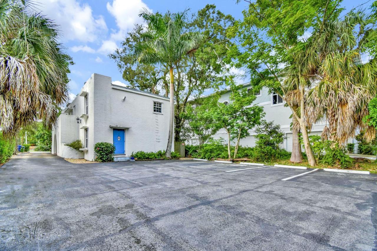 Wilton Manors Villas - Florida Furnished Living * Fort Lauderdale