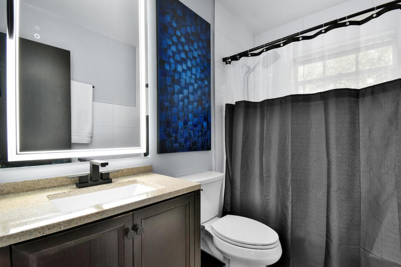 Wilton Manors Villas - Florida Furnished Living * Fort Lauderdale