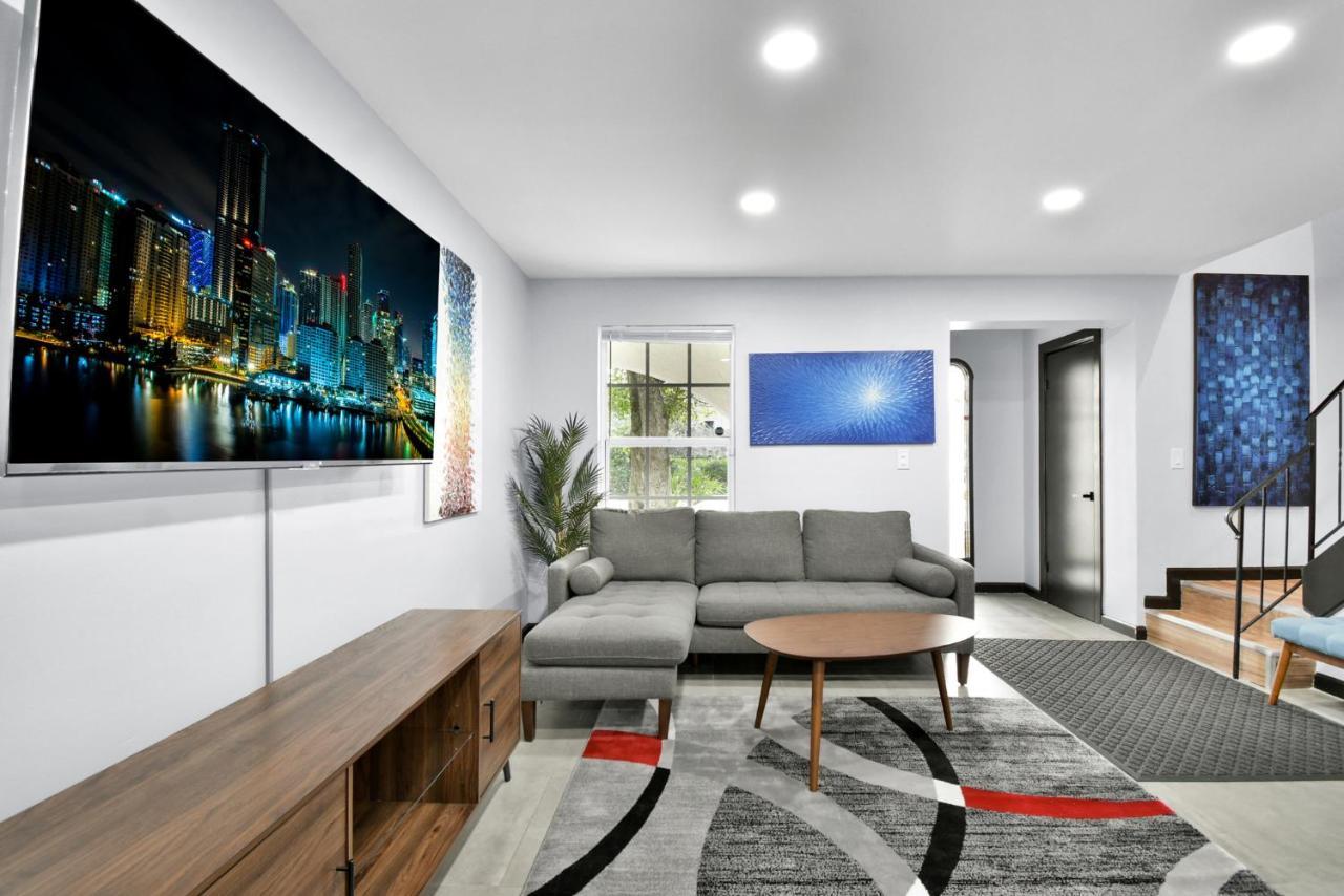 Villa Wilton Manors Villas - Florida Furnished Living *
