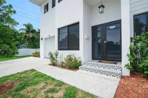 New Townhome Near Wilton/las Olas/beach Fort Lauderdale