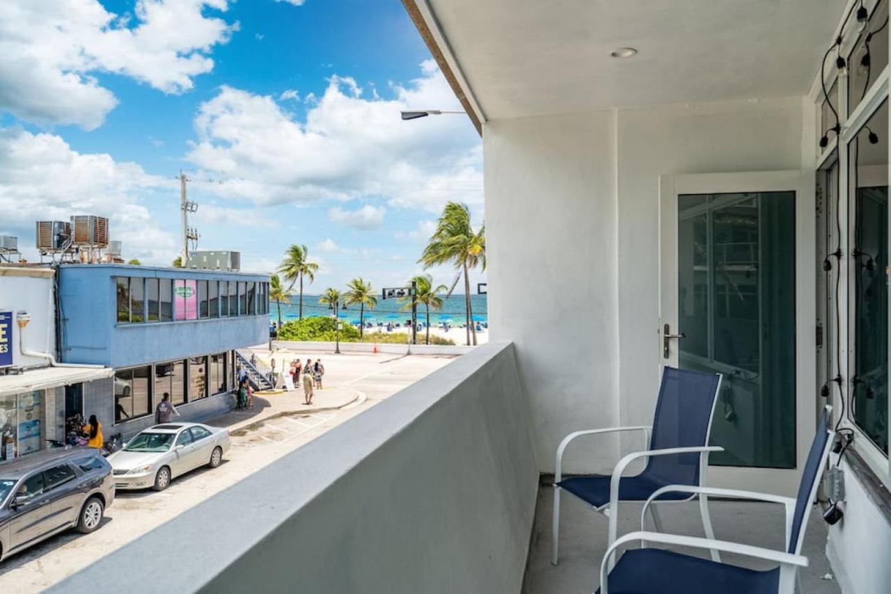 The Purple Pelican Beachfront With Ocean Balcony Unit 4 Holiday home *