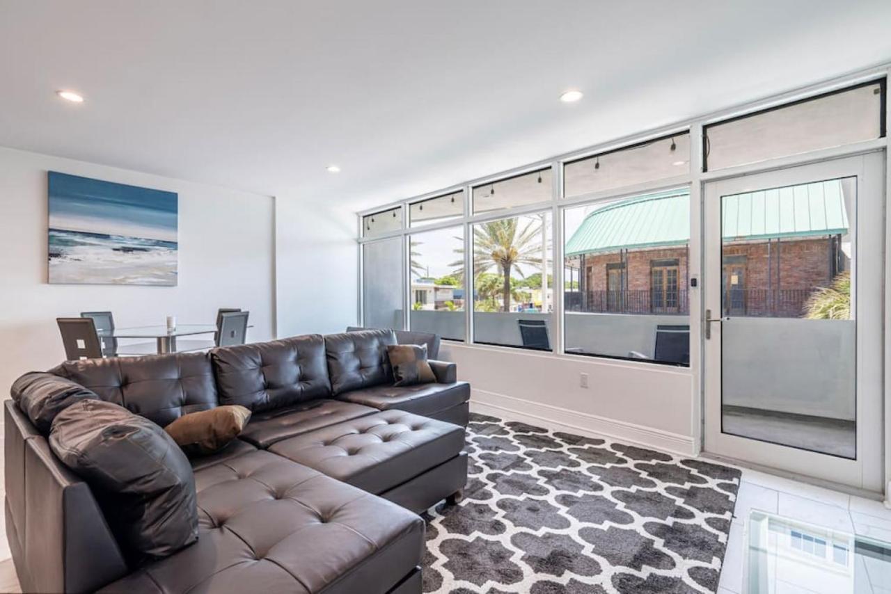The Purple Pelican Beachfront With Ocean Balcony Unit 4 Fort Lauderdale