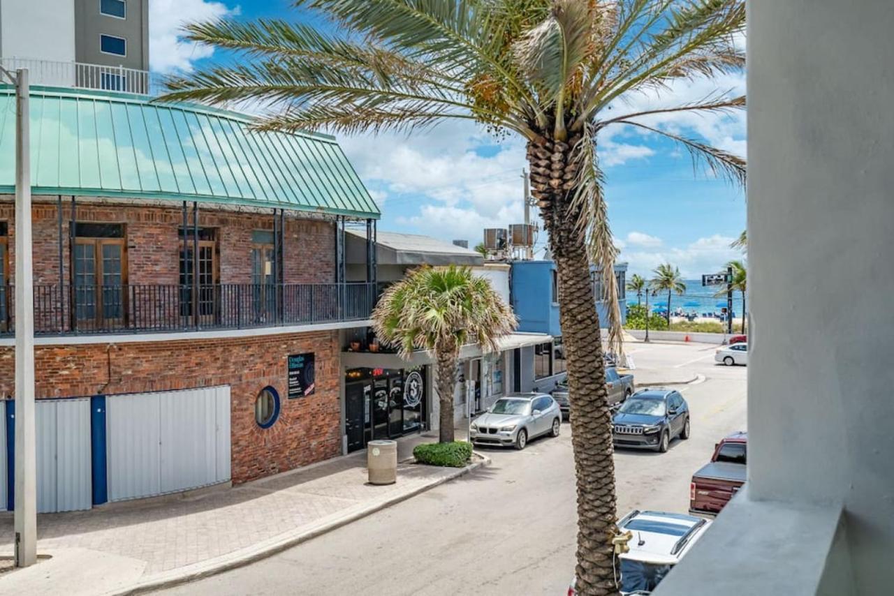 Beachfront Bloos 2 Units Ocean View Balcony Units 1 And 2 * Fort Lauderdale