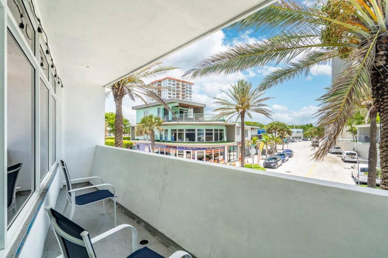 Beachfront Bloos 2 Units Ocean View Balcony Units 1 And 2 * Fort Lauderdale