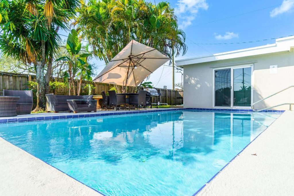 Villa Stunning 5 Bedroom With Heated Pool And Game Fort Lauderdale
