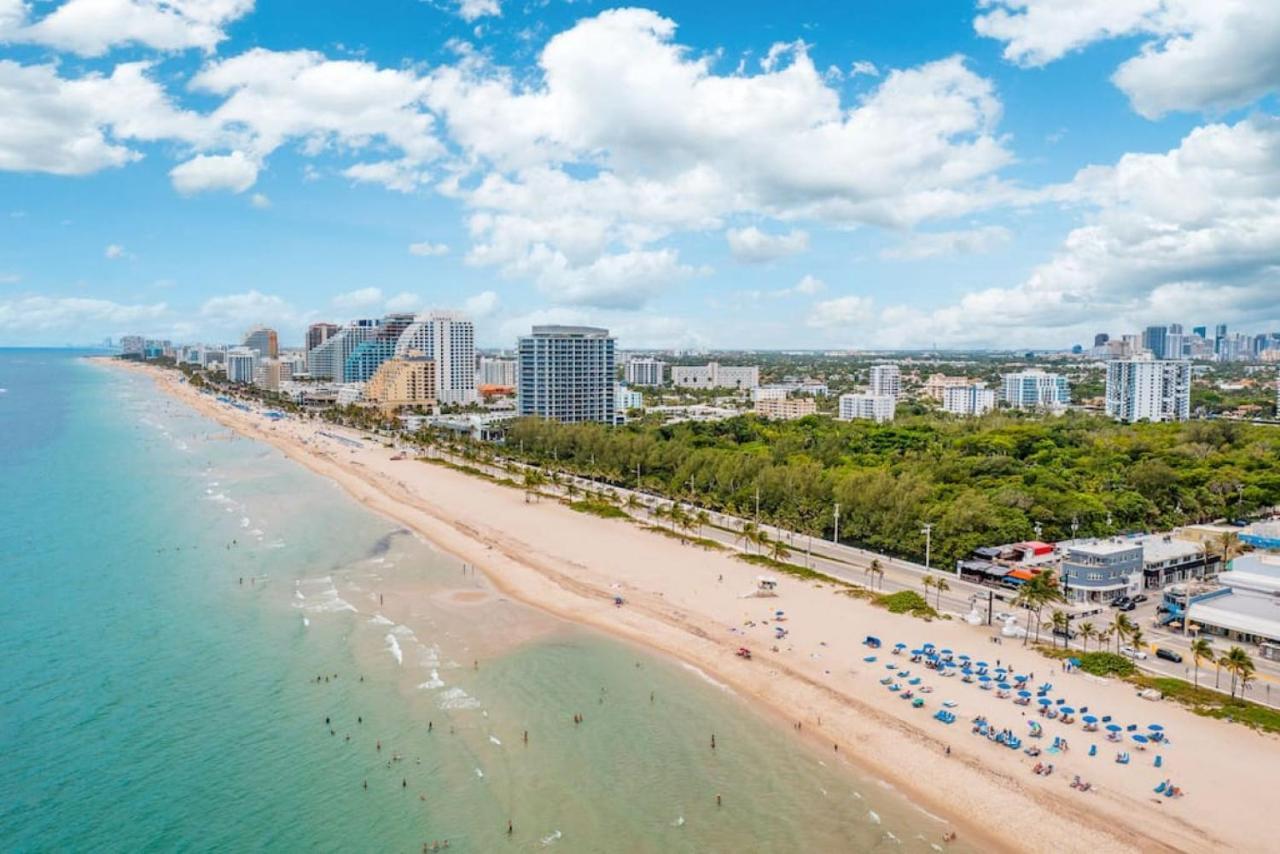 Holiday home The Purple Pelican Beachfront With Ocean Balcony Unit 4 Fort Lauderdale