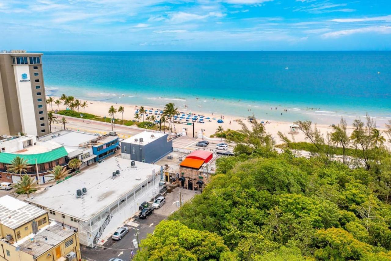 Holiday home The Purple Pelican Beachfront With Ocean Balcony Unit 4