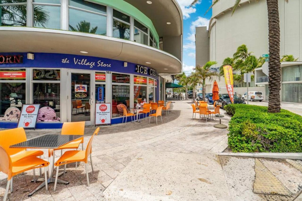 Beachfront Bloos 2 Units Ocean View Balcony Units 1 And 2 Fort Lauderdale
