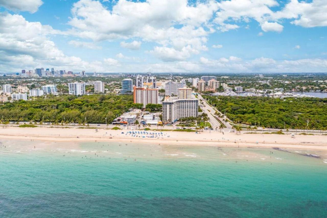 Holiday home Beachfront Bloos 2 Units Ocean View Balcony Units 1 And 2 *
