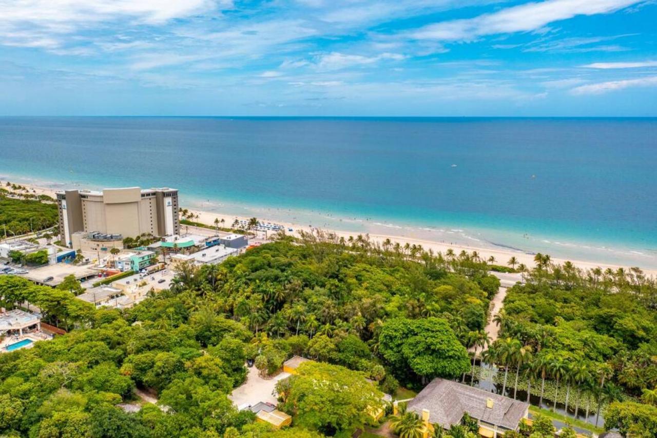 Beachfront Bloos 2 Units Ocean View Balcony Units 1 And 2 * Fort Lauderdale