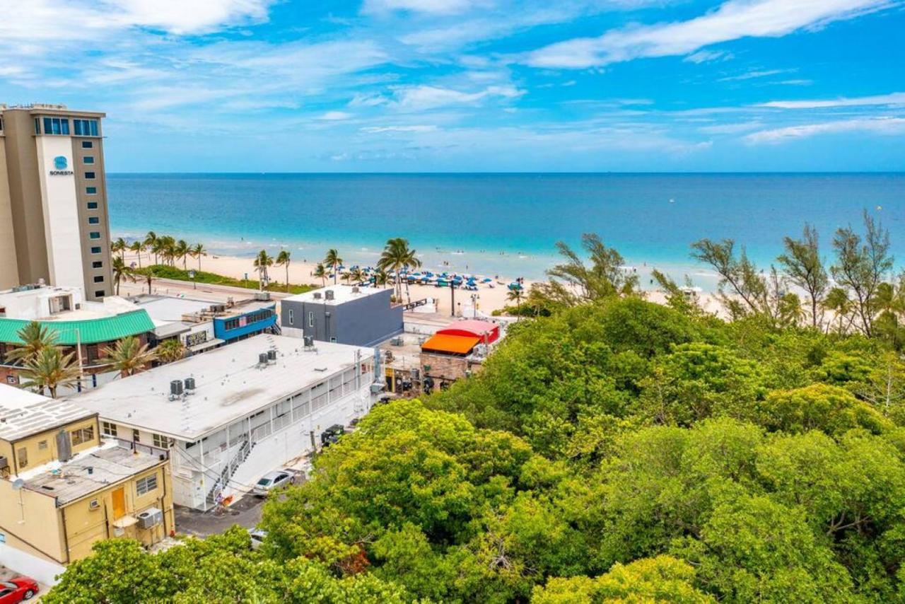 Beachfront Bloos 2 Units Ocean View Balcony Units 1 And 2 Holiday home