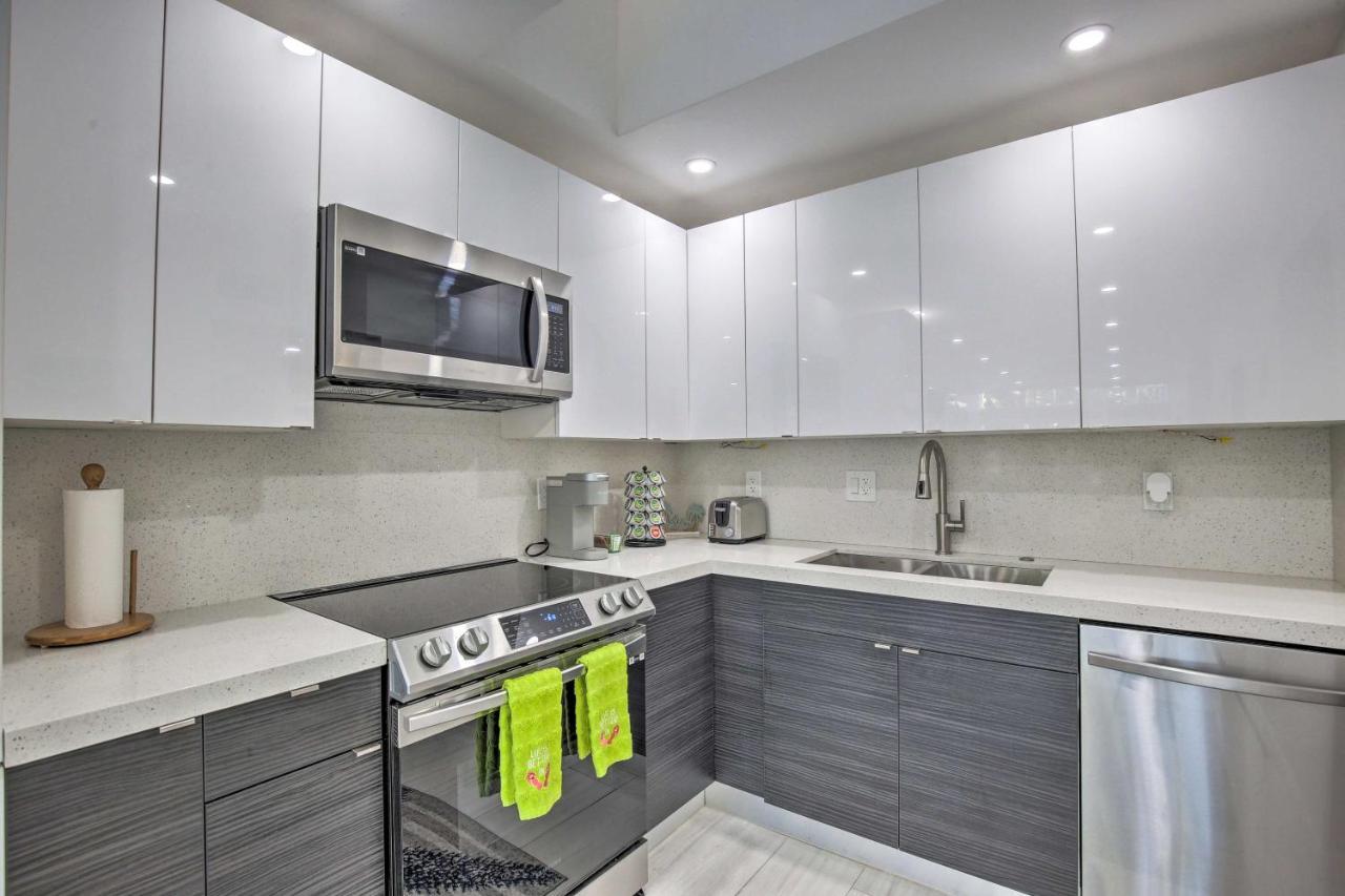 Canal-front Walk To Downtown Ft Lauderdale! Fort Lauderdale