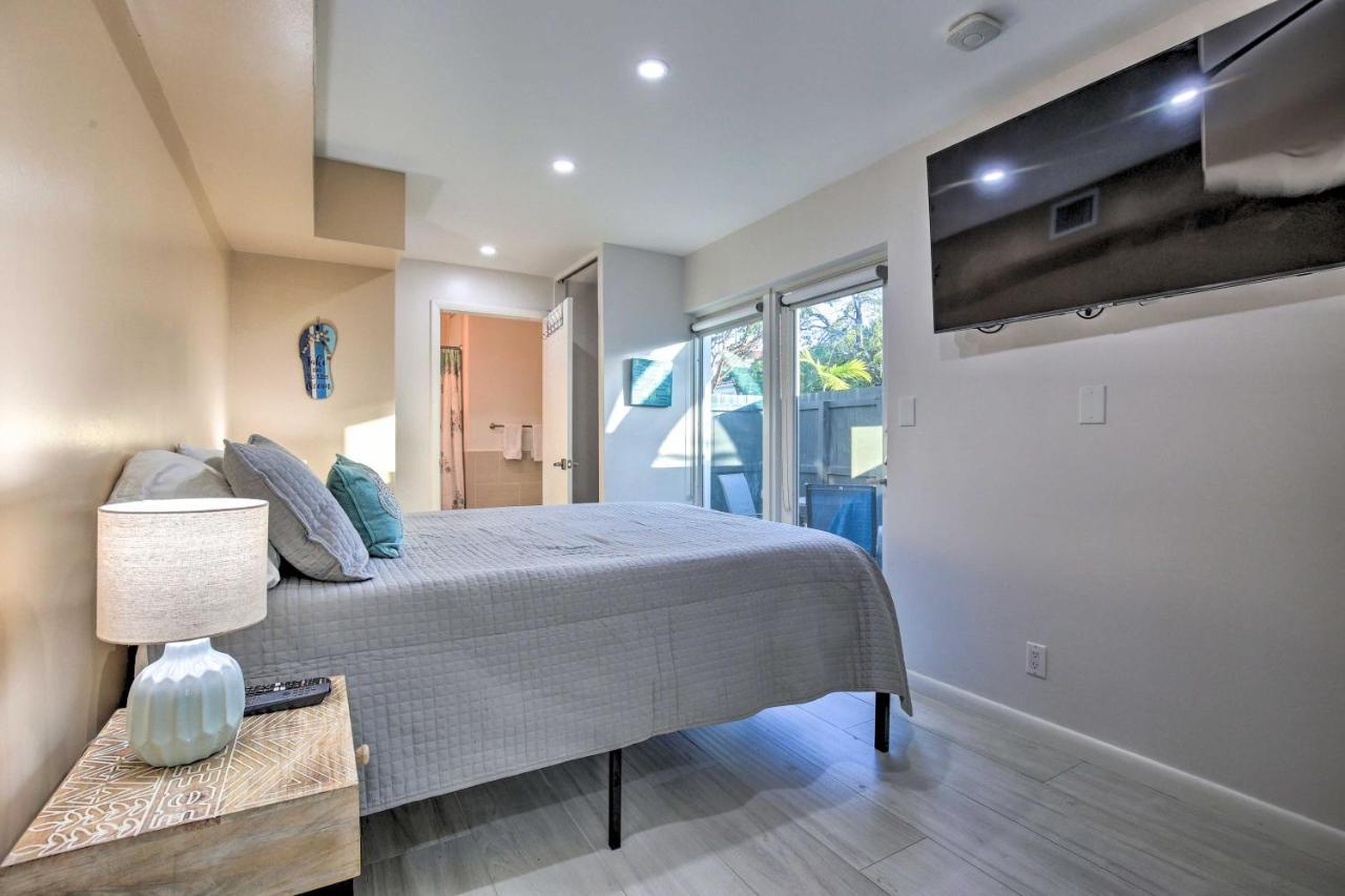 Canal-front Walk To Downtown Ft Lauderdale! *