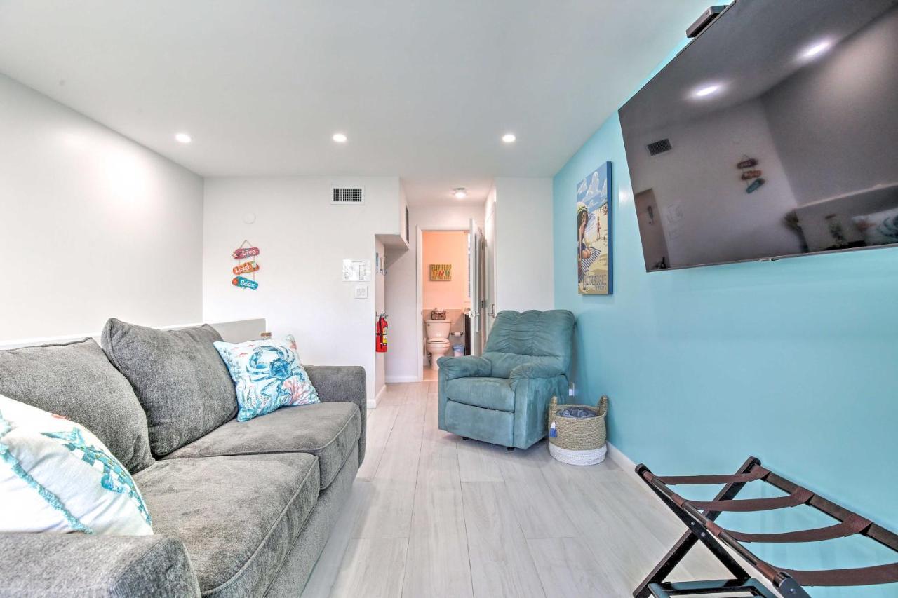Canal-front Walk To Downtown Ft Lauderdale!