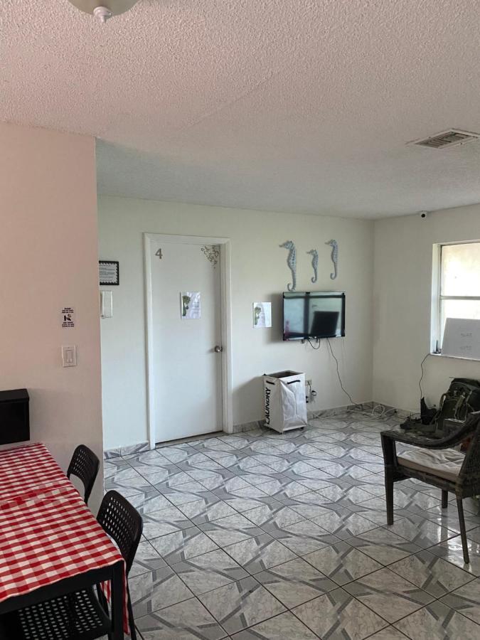 Crocodhouse Early Check In Free Parking 7 Years Hosting In Laud *
