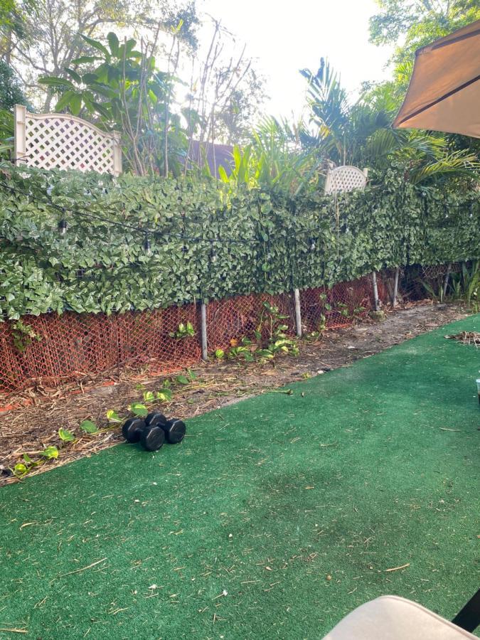 Hostel Crocodhouse Early Check In Free Parking 7 Years Hosting In Laud Fort Lauderdale