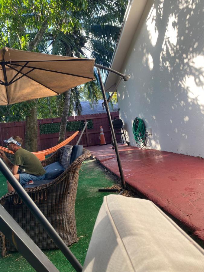Crocodhouse Early Check In Free Parking 7 Years Hosting In Laud Hostel Fort Lauderdale