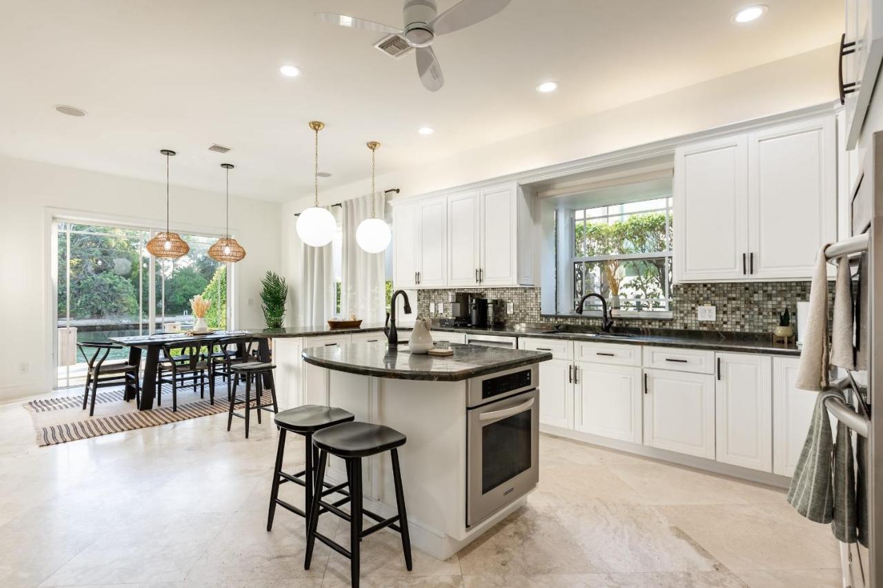 Waterfront With Dock, Grace Harbor By Rovetravel Holiday home Fort Lauderdale
