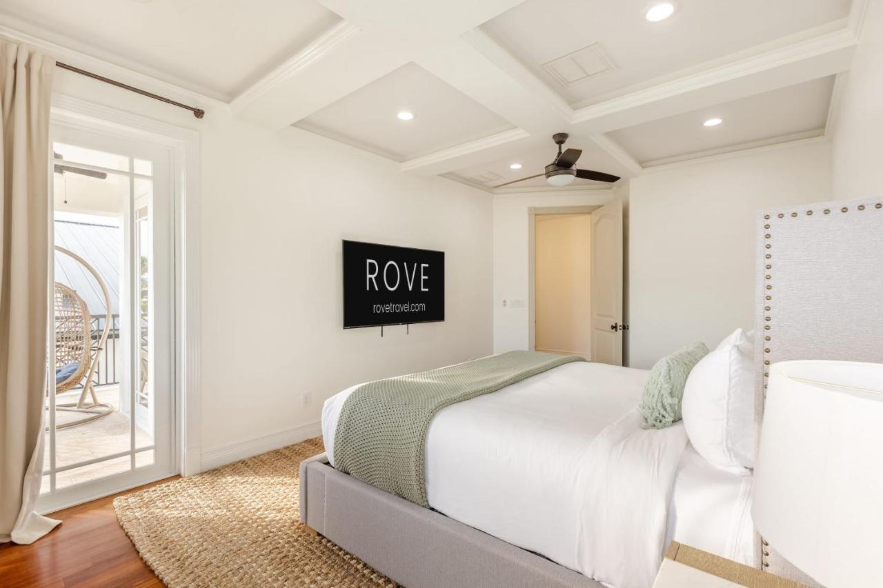 Holiday home Waterfront With Dock, Grace Harbor By Rovetravel *