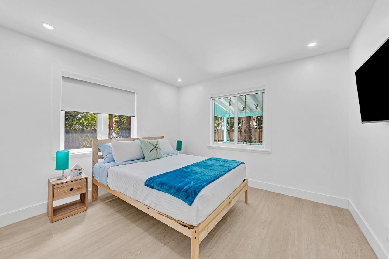 Welcome To Paradise! Secluded 4 Bed, 3 Bath, Pool Fort Lauderdale