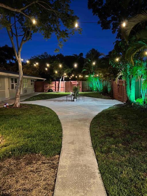 Cozy & Beautiful 1bd W/full Kitchen! *
