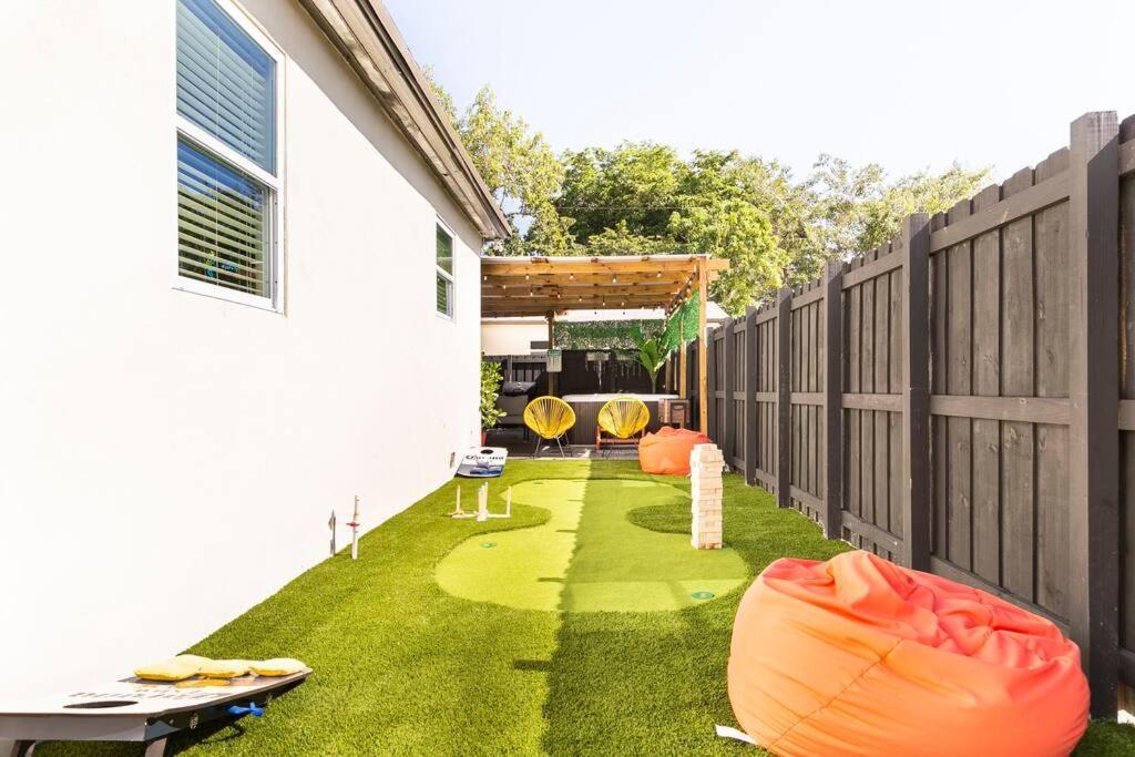 The “gq”- Golf/hot Tub/arcade/near Downtown! Holiday home *