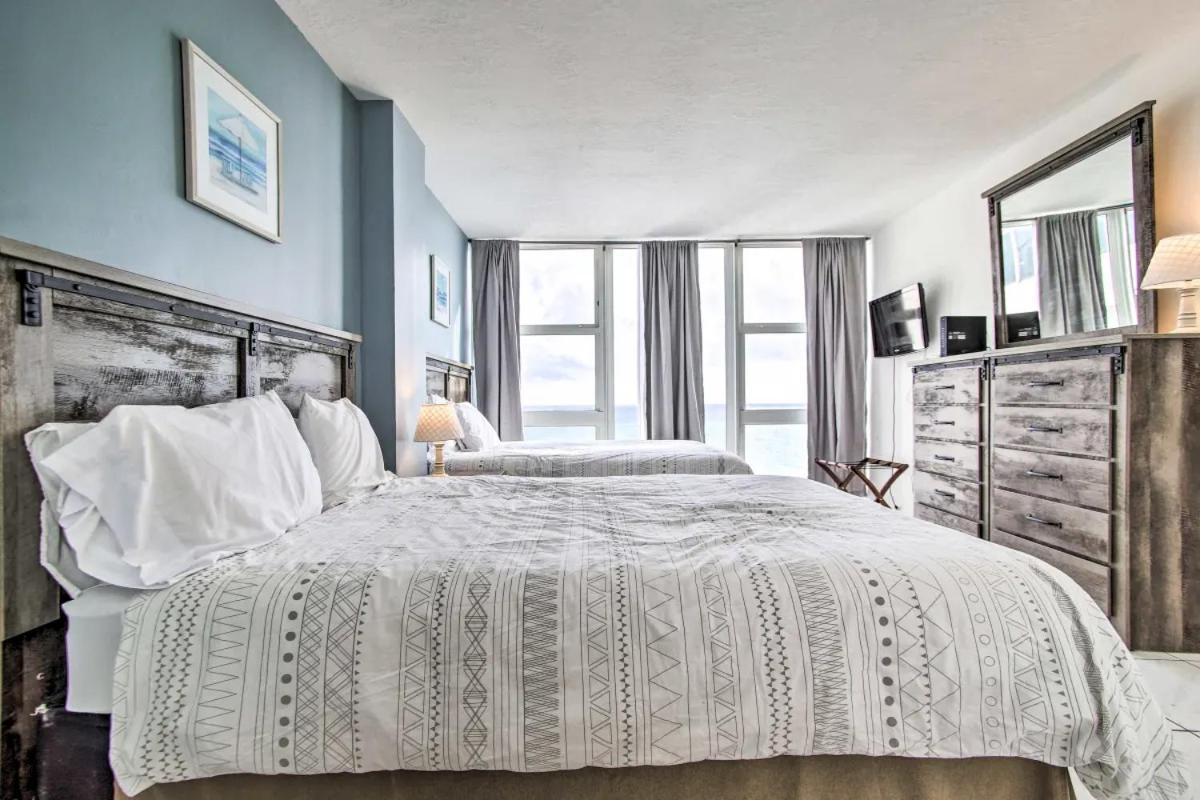 Ft Lauderdale Oceanfront With Views! Apts Apartment *