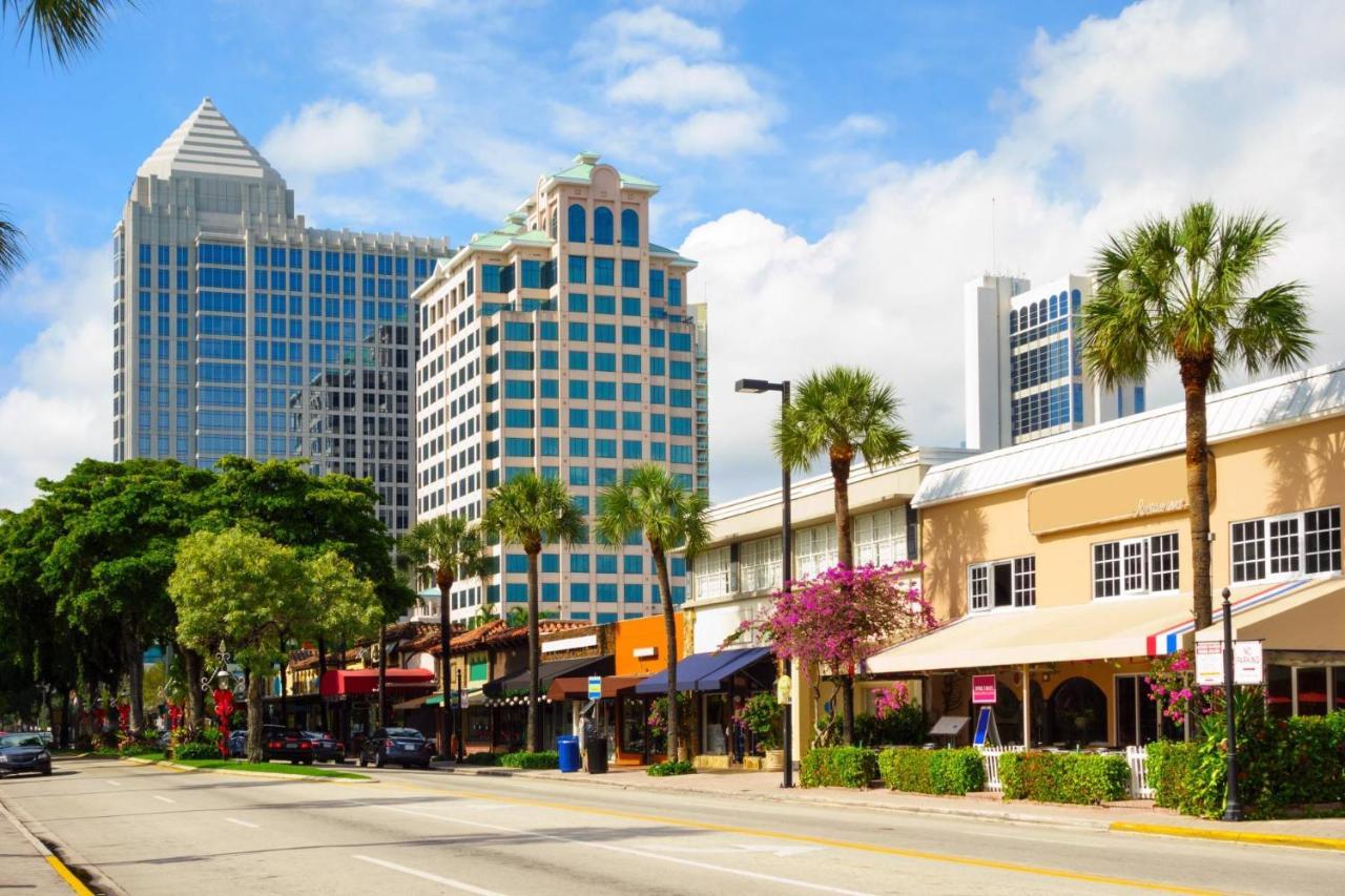 Coastal Glam Fort Lauderdale