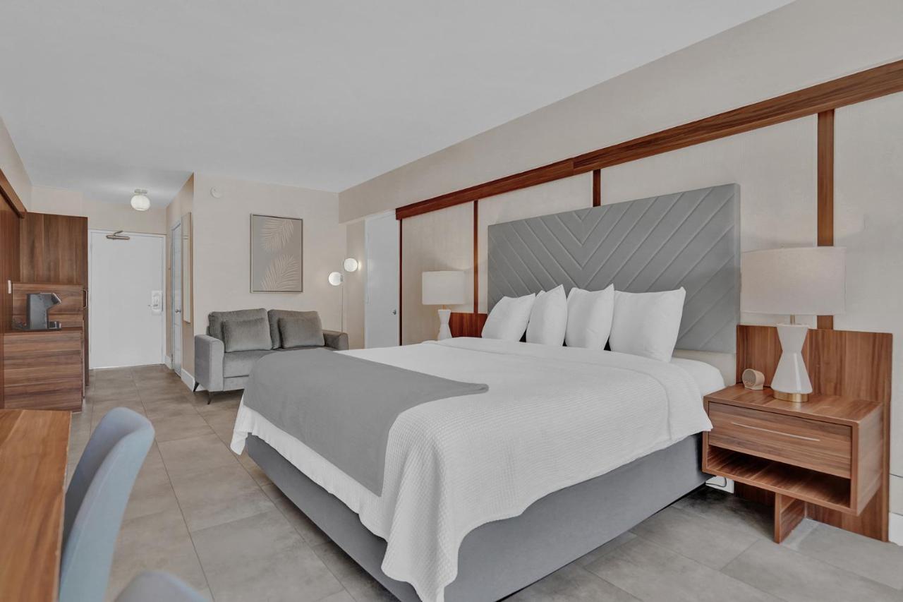 Royal Palace 3*