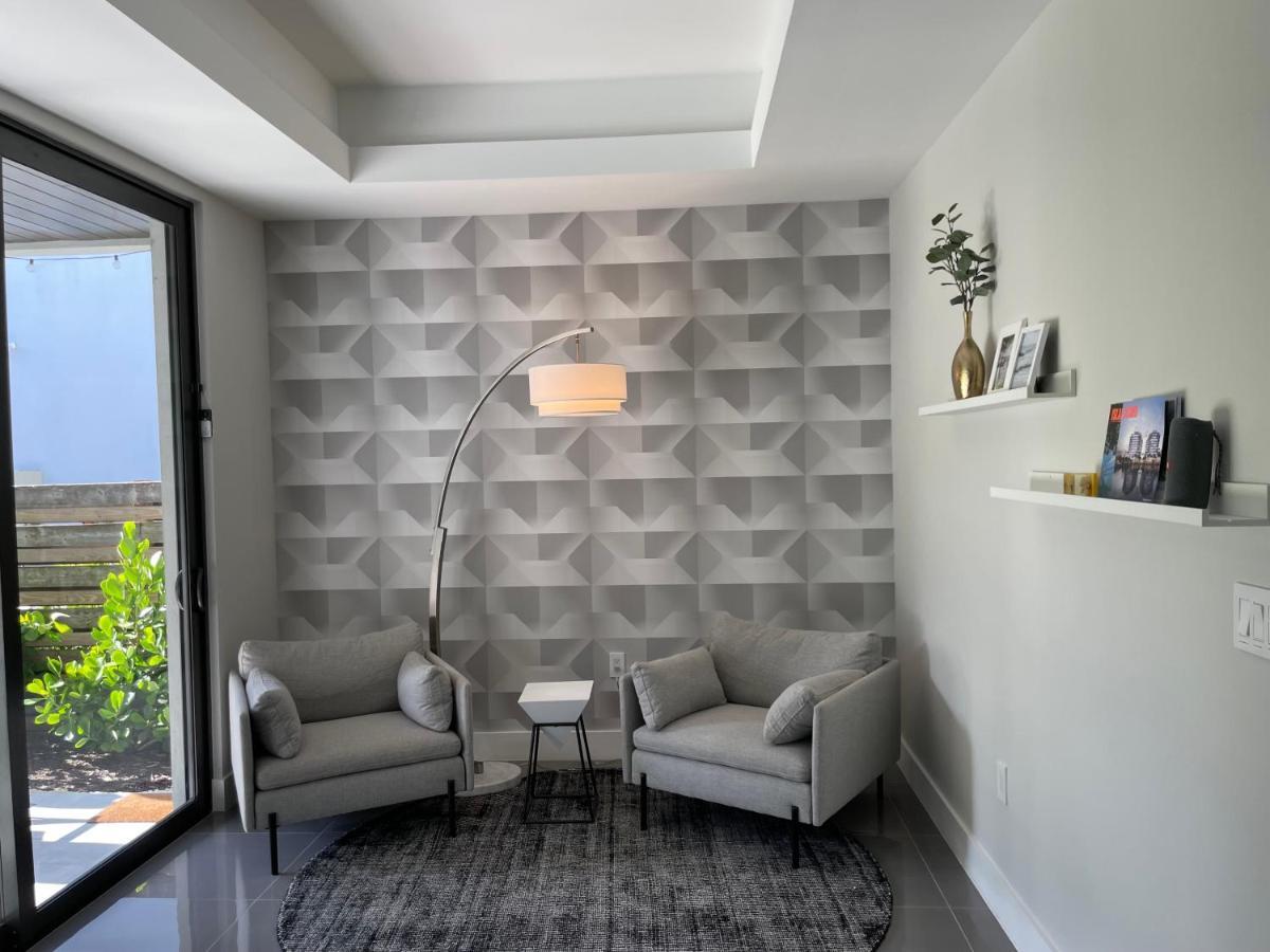 Topo Encanto - Designer Villa, Sundrenched Paradise! * Fort Lauderdale