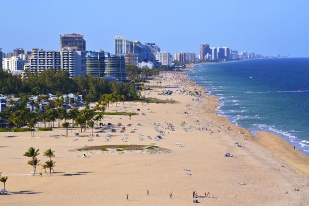 Delsole- Waterfront Beachhome,heatedpool,wlk2beach * Fort Lauderdale