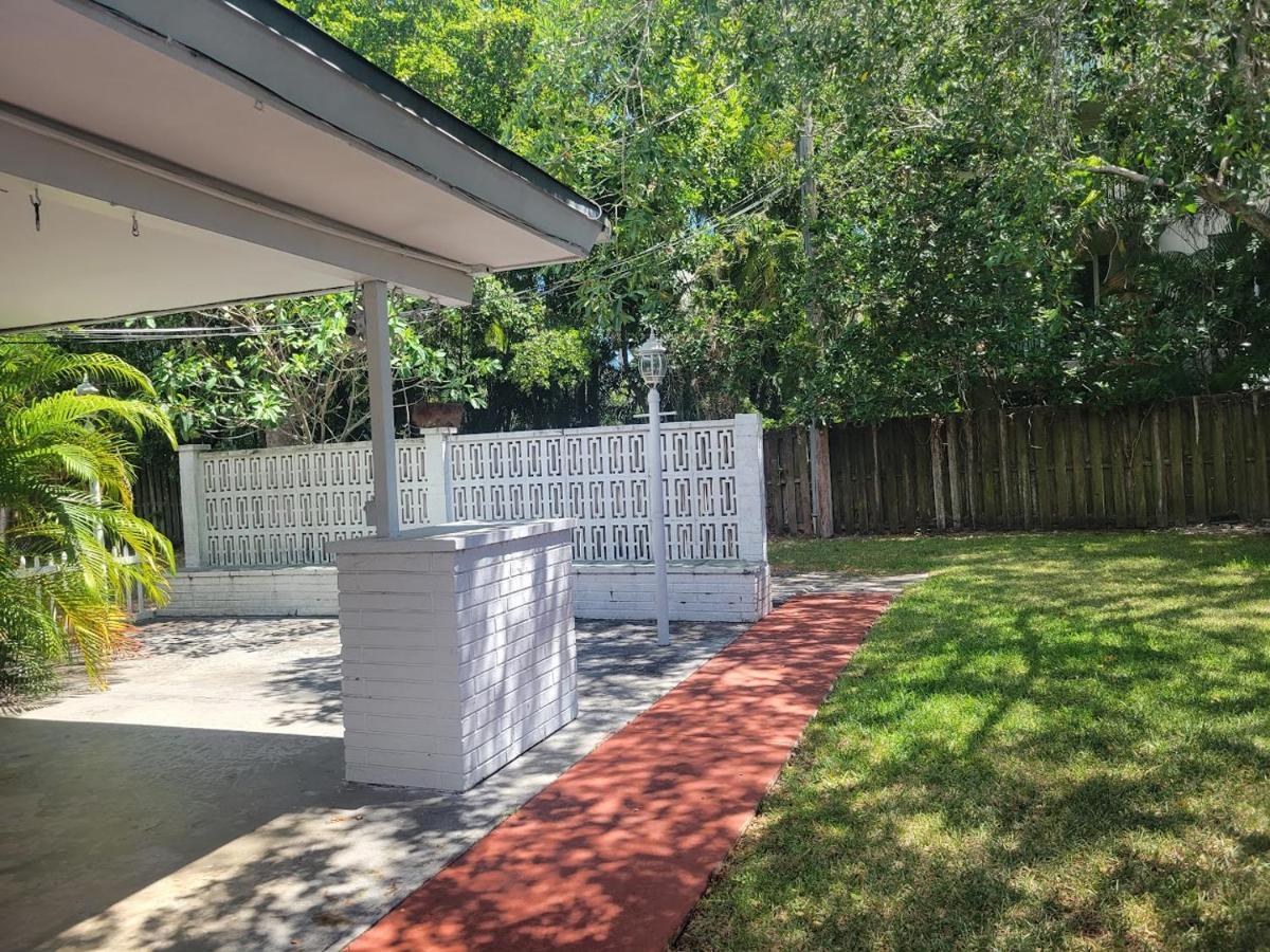 Apts With Backyard Near Lauderdale Beach, Nightlife, Cruise Port, Airport Apartment Fort Lauderdale