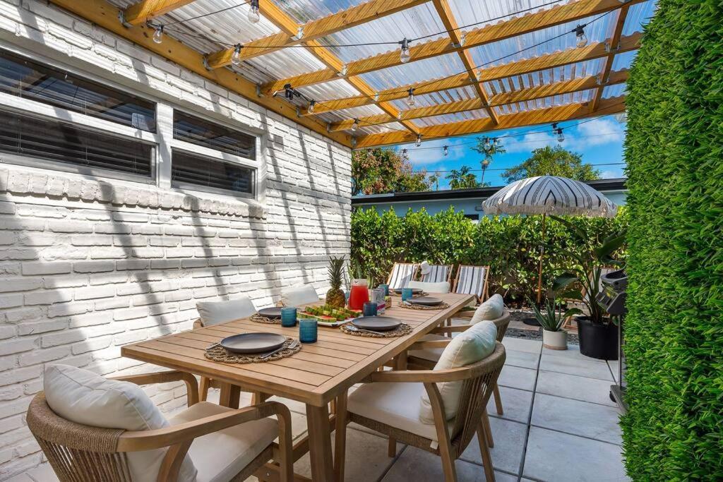 Villa Casaolita • Pool Table • 3mi To • Full Kitch *