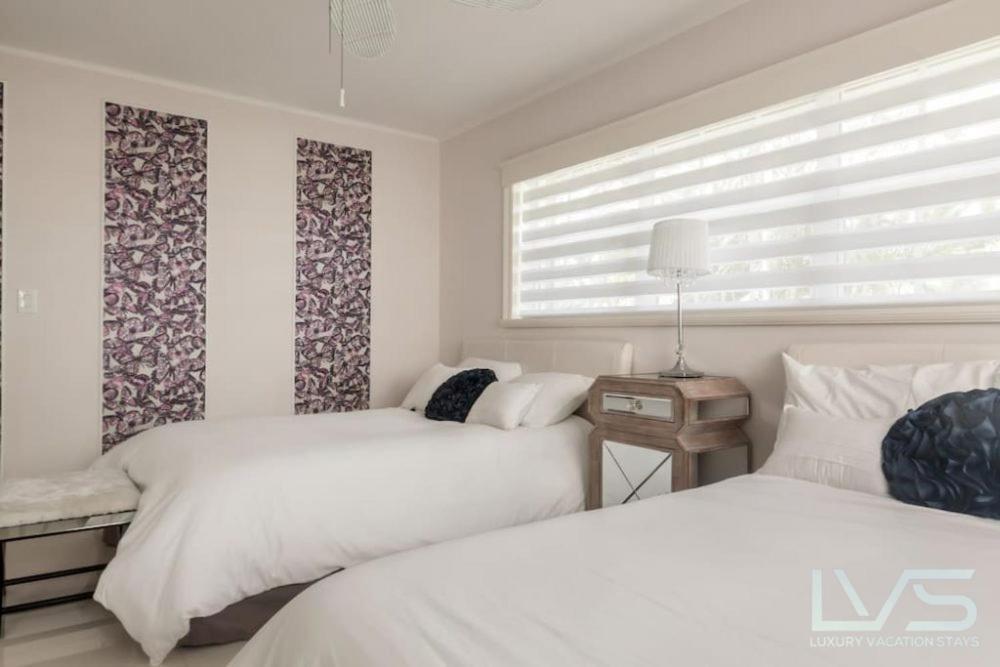 Delsole- Waterfront Beachhome,heatedpool,wlk2beach Holiday home Fort Lauderdale