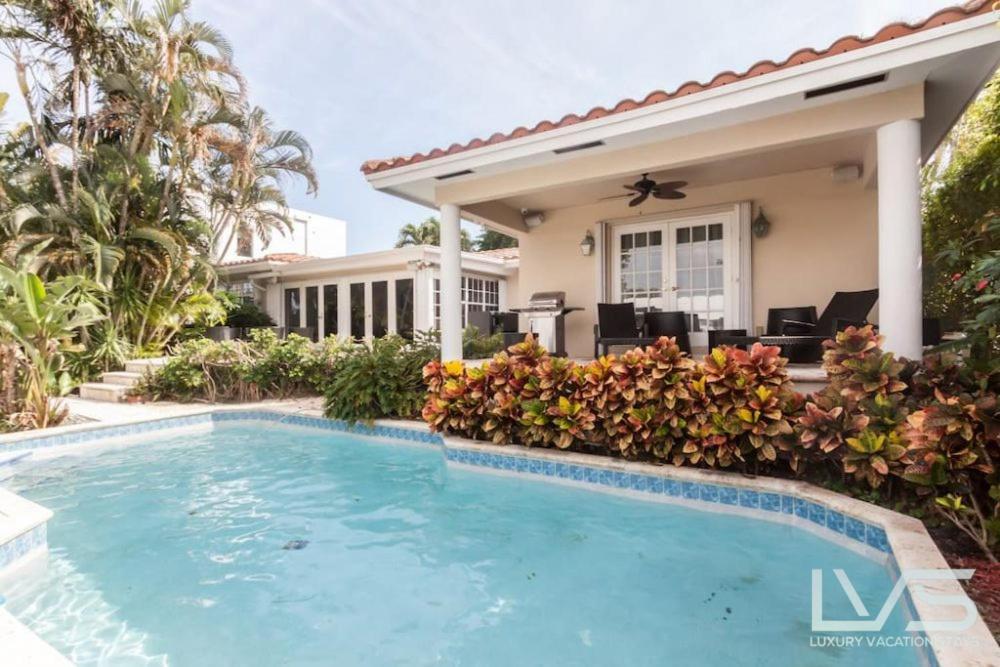 Delsole- Waterfront Beachhome,heatedpool,wlk2beach * Fort Lauderdale