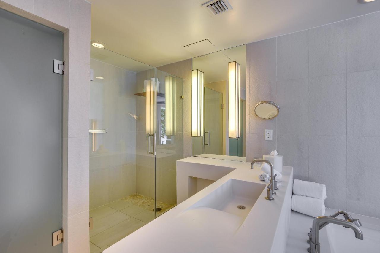 Lauderdale With Veranda And Ocean View! Fort Lauderdale
