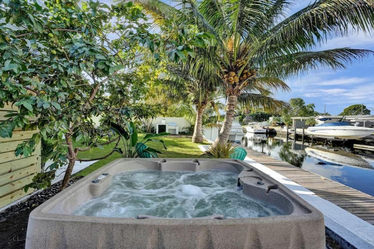 Hot Tub! Roof Top! Firepit! Boat Dock! Fort Lauderdale