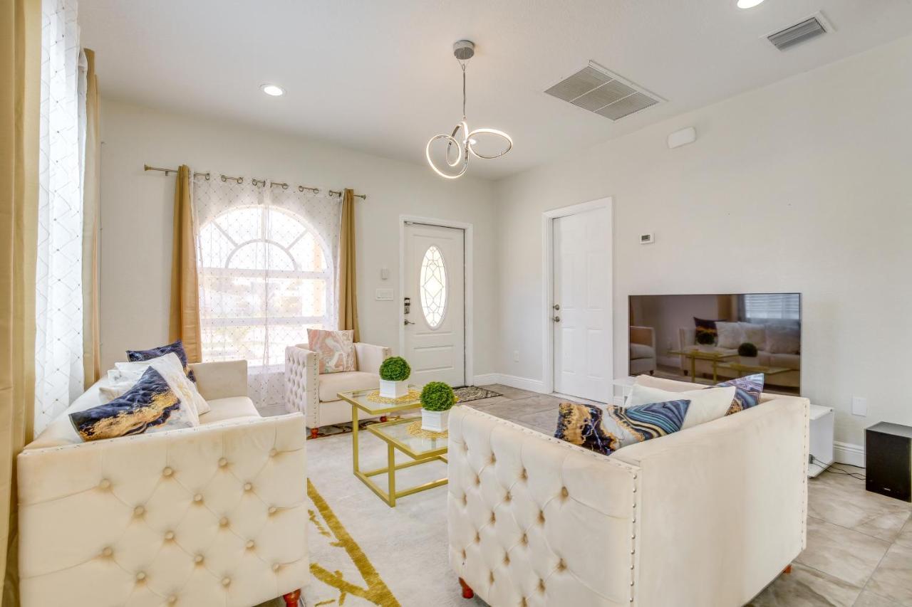 Stylish Lauderdale 5 Mi To Beach! Holiday home