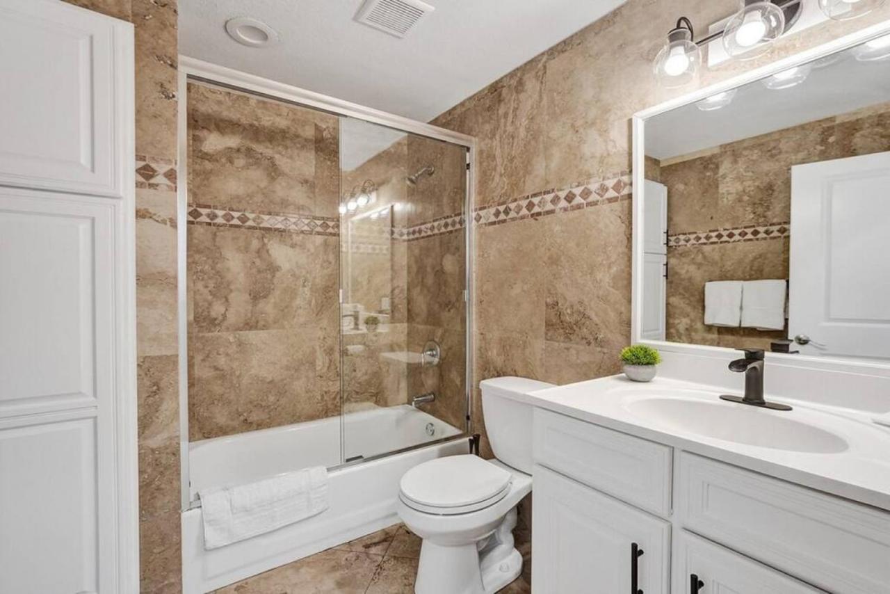 Hot Tub! Roof Top! Firepit! Boat Dock! Holiday home Fort Lauderdale